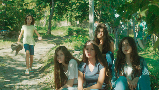 Mustang Deniz Gamze Ergüven