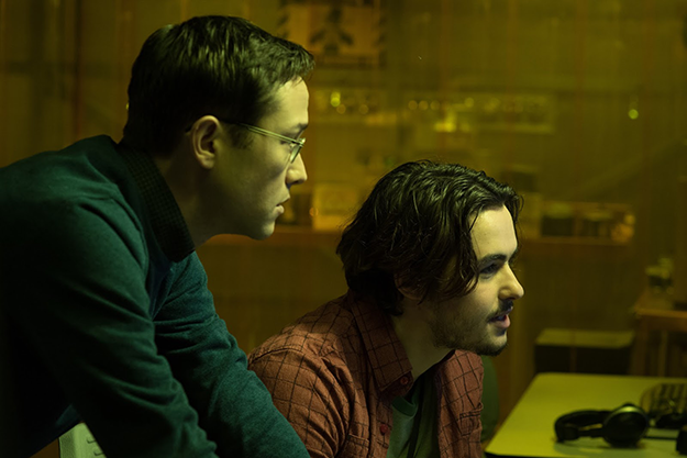 Snowden Oliver Stone