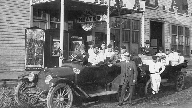 Dawson City: Frozen Time